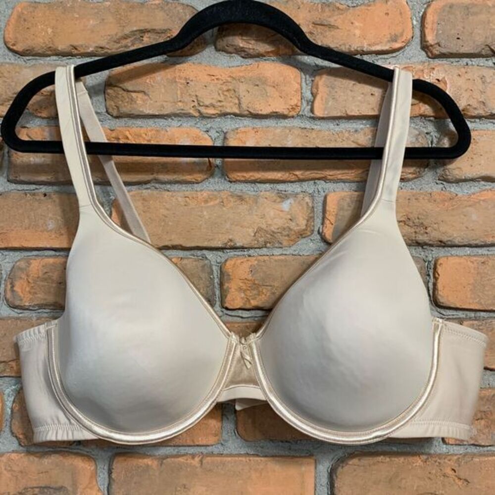 Vanity Fair Womens 42C Bra 75335 Beige Body Caress Full Coverage Underwire Basic